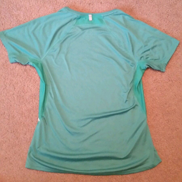 Nike Dri-Fit workout shirt size Small Green - Picture 4 of 8